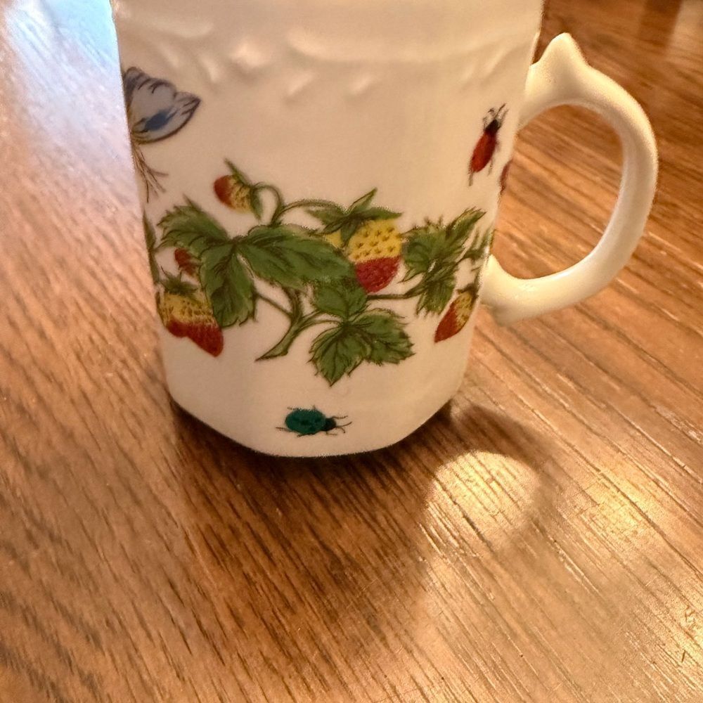 Lenwile Ardalt vintage porcelain‎ butterfly strawberries lady bug mug. - Picture 3 of 8